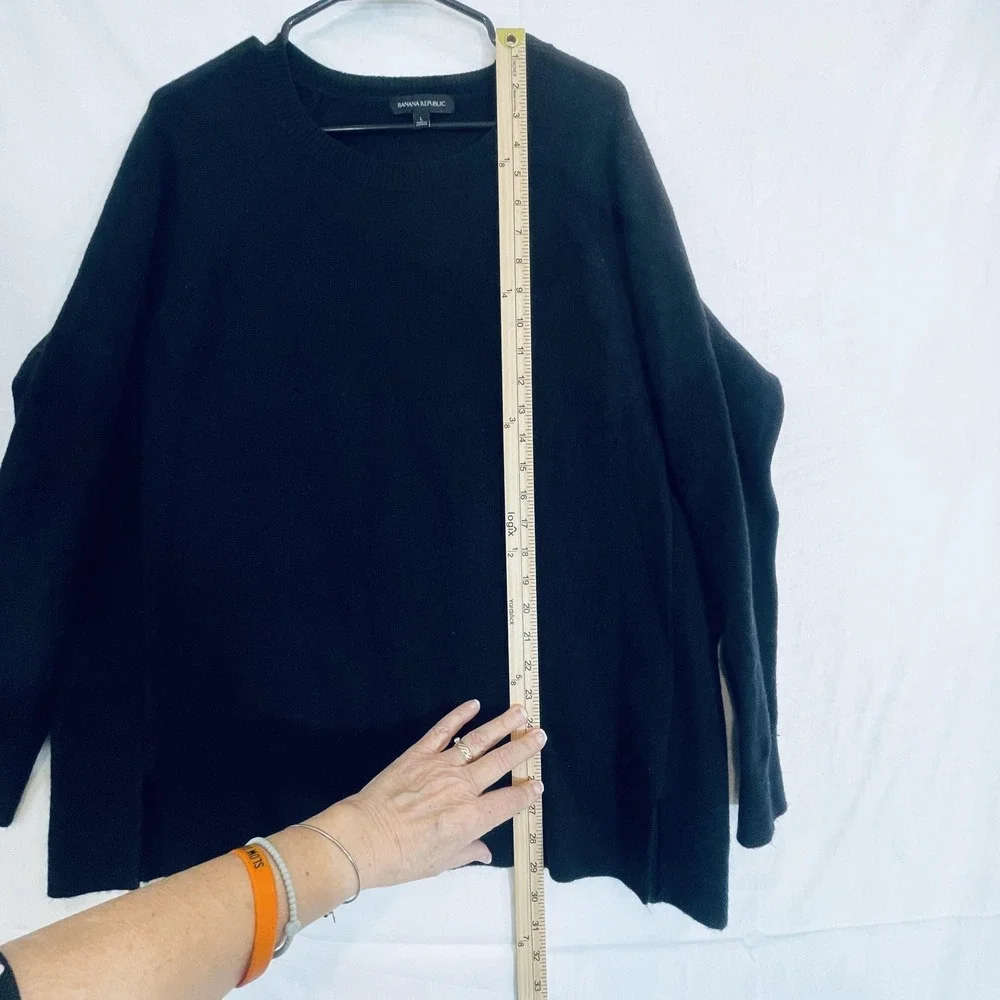 Banana Republic Sweater Womens Large Black Alpaca Wool Blend Crewneck Side‎ Slit